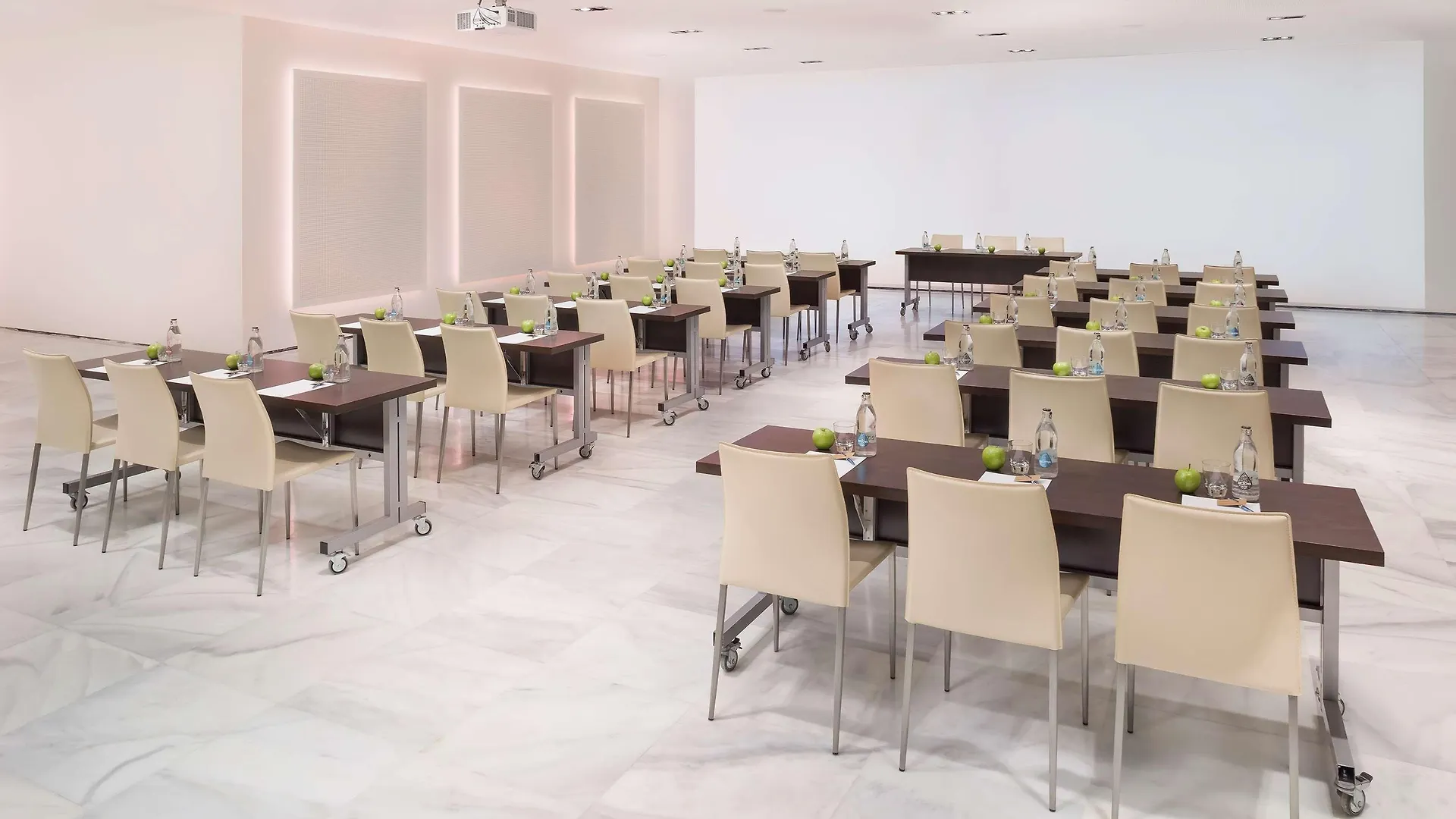 Hotel Melia Lebreros Sevilla 4*,  Španělsko
